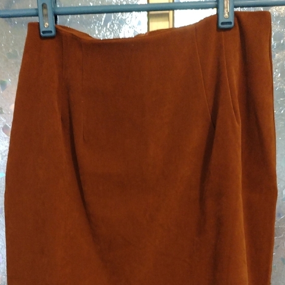 Elegant Brown Skirt - Picture 10 of 10